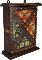 Key box with tile ornament - Design 5