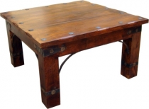 Colonial style coffee table R316