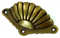 Door handle, fitting in classic shell shape, brass - Model1